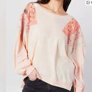 We The Free Cream and Peach top. medium